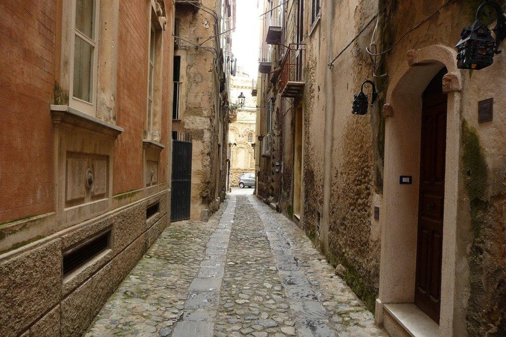 مبيت وإفطار تروبيا Residenza Il Duomo المظهر الخارجي الصورة
