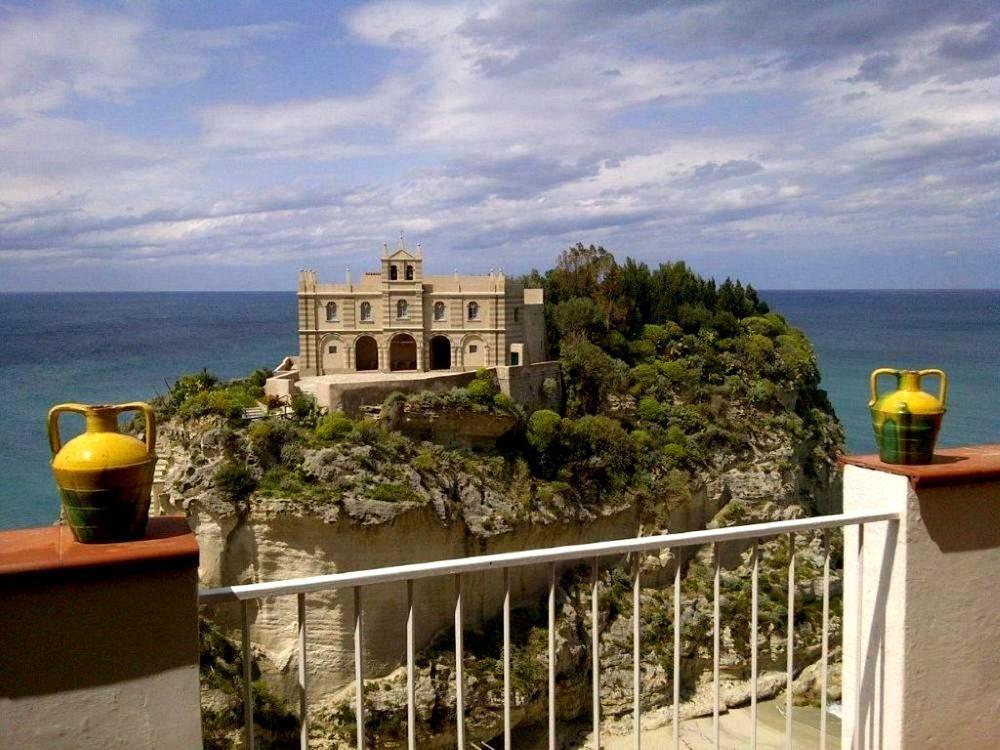 مبيت وإفطار تروبيا Residenza Il Duomo المظهر الخارجي الصورة