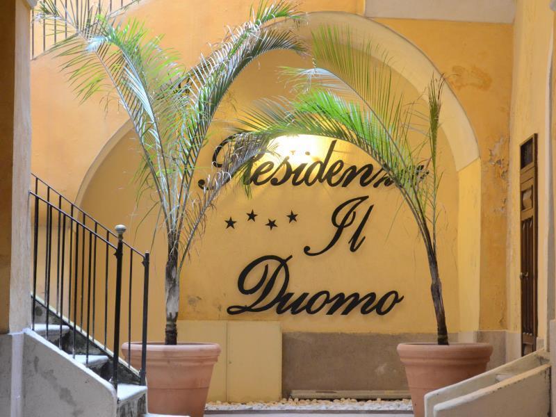 مبيت وإفطار تروبيا Residenza Il Duomo المظهر الخارجي الصورة